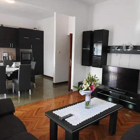 Marini * Τρογκίρ