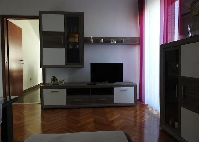 Apartment Marini *
